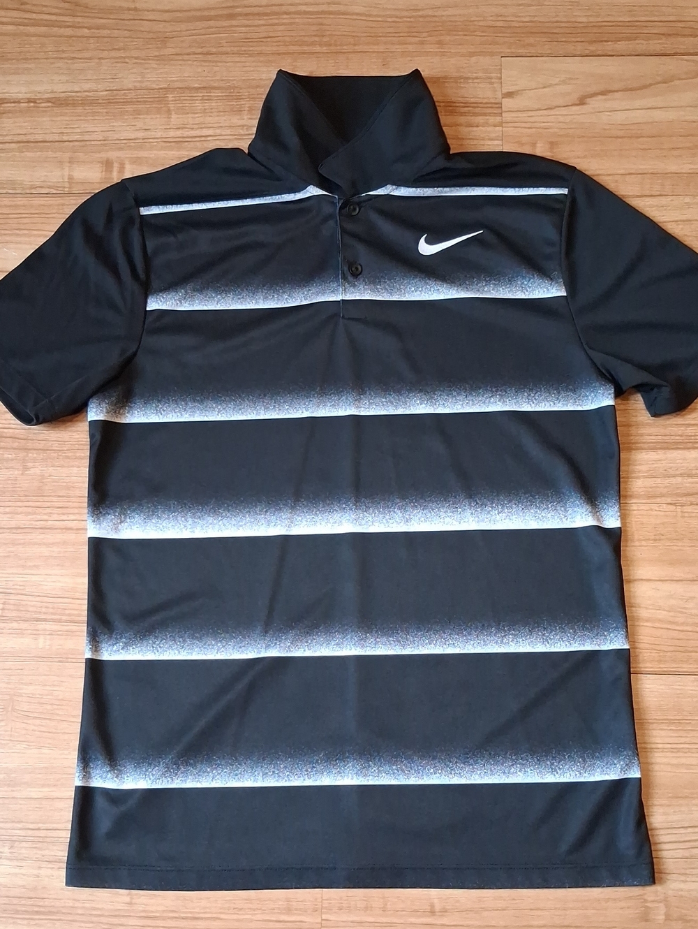 Nike Golf Men’s Black Polo with White Gradient Stripes